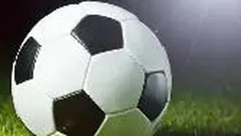 林志颖爱妻难得秀双胞胎儿子，全家福洋溢着幸福气息